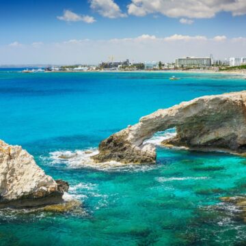 Év eleji 5 napos Wellness Cipruson: repjegy + 5* hotel félpanzióval 105.899Ft!