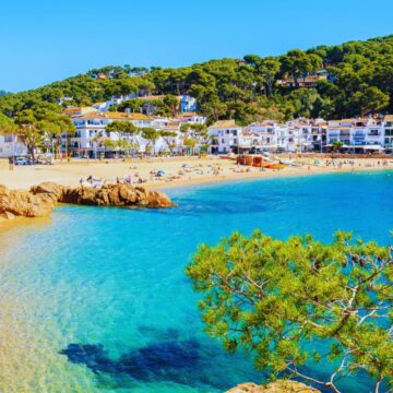 Júliusban! 6 teljes napos, FÉLPANZIÓS nyaralás a Costa Braván, repülővel 124.740Ft-tól!